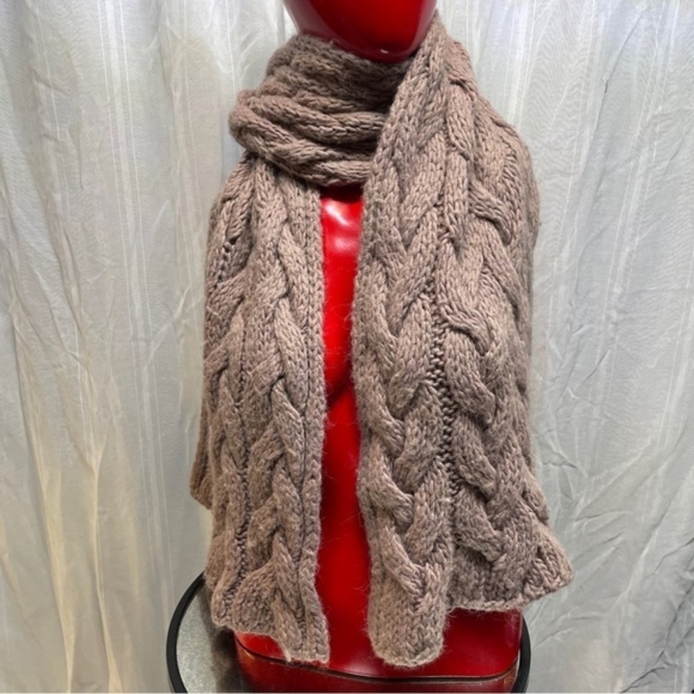Simons canyon knitted style scarf